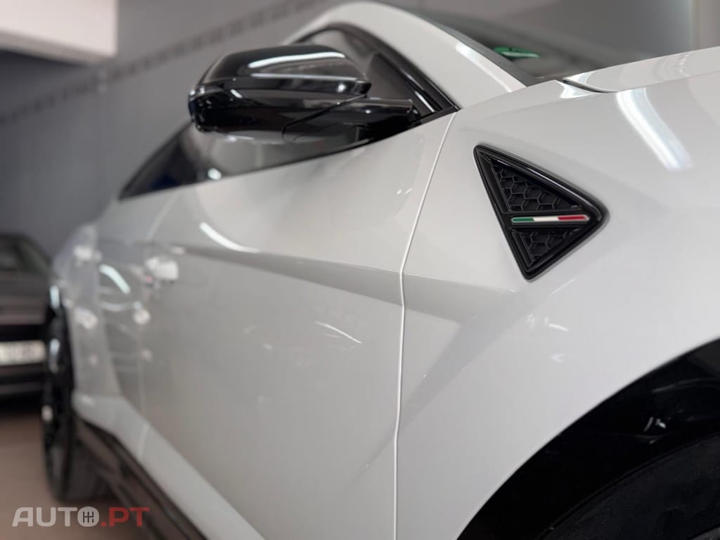 Lamborghini Urus 4.0 V8