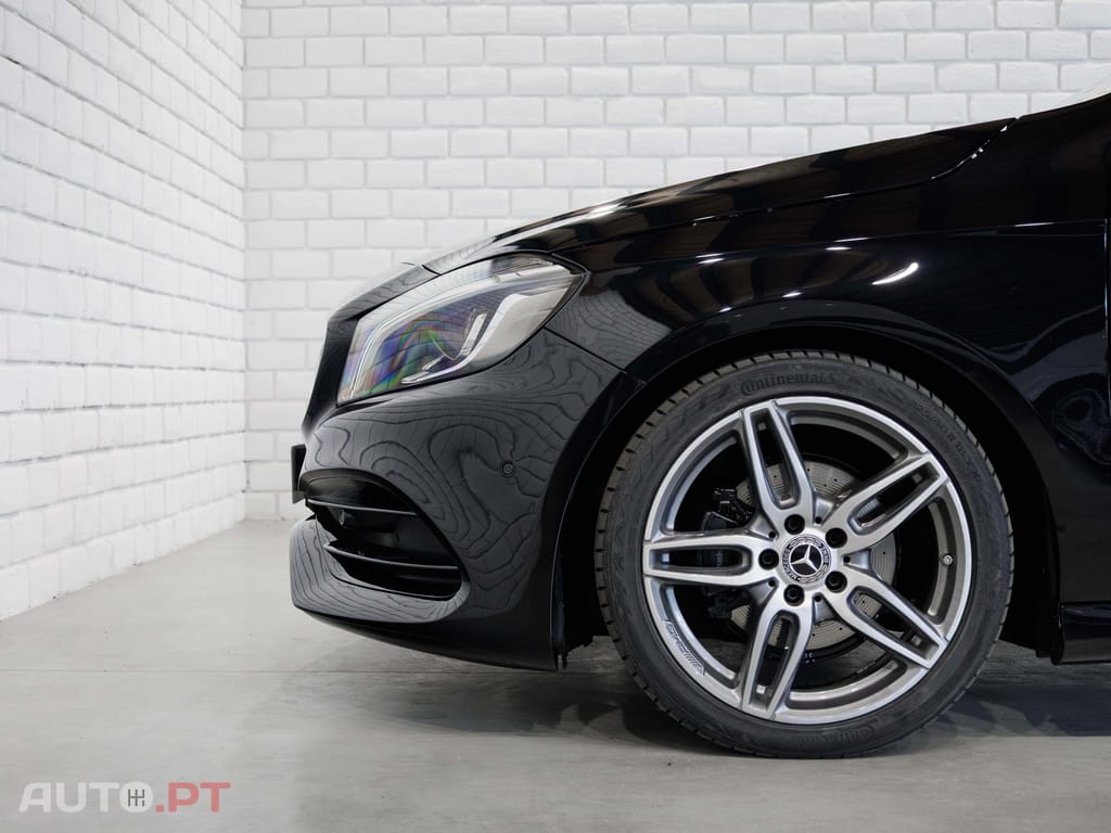 Mercedes-Benz A 180 d AMG Line