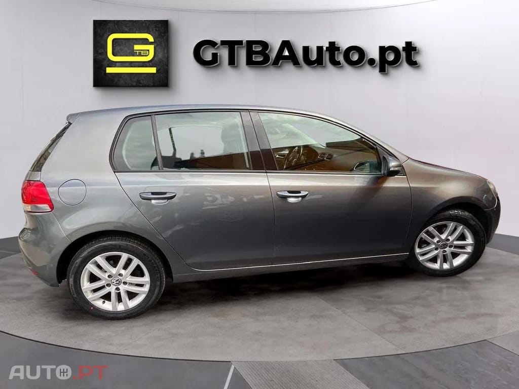 Volkswagen Golf 1.6 TDI CONFORTLINE
