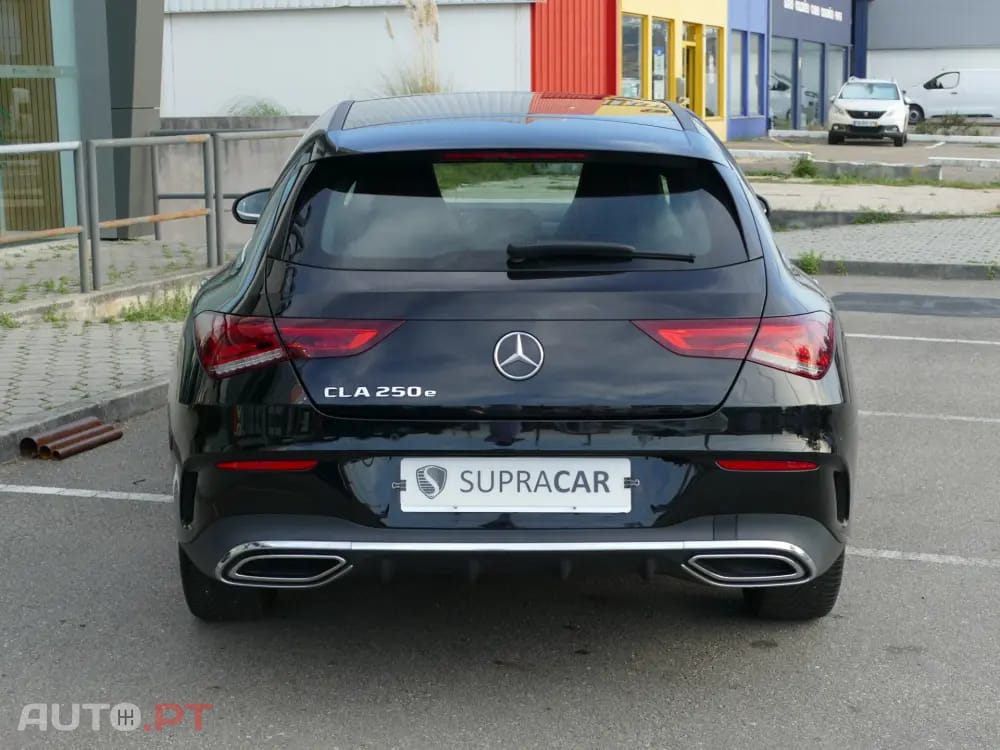 Mercedes-Benz CLA 250 e Shooting Brake AMG Line