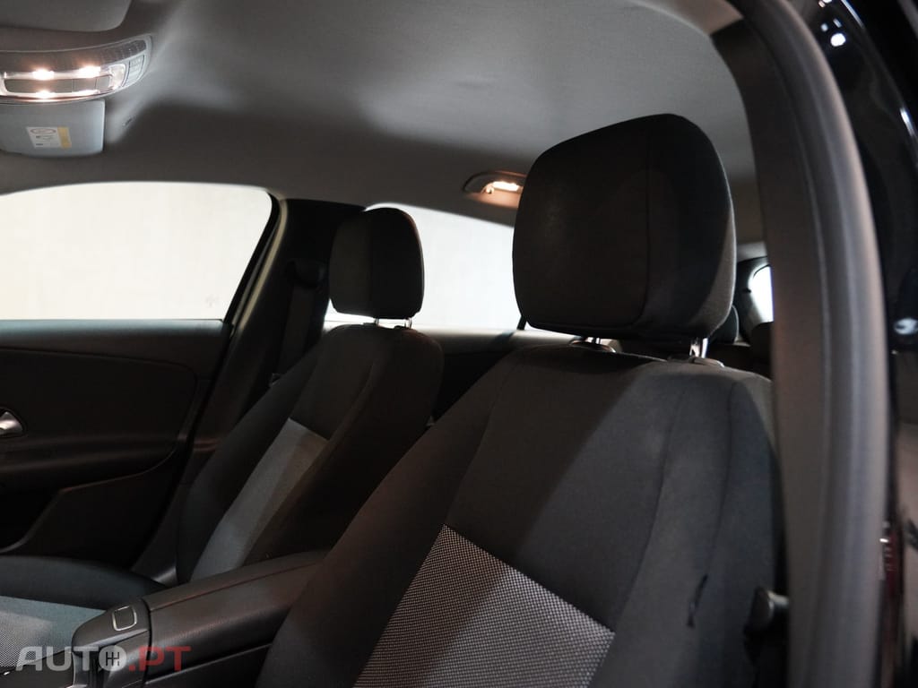 Mercedes-Benz A 160 Business Solution