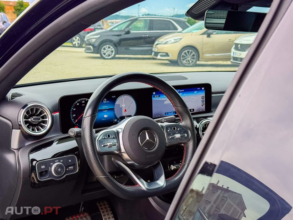 Mercedes-Benz A 250 e AMG Line