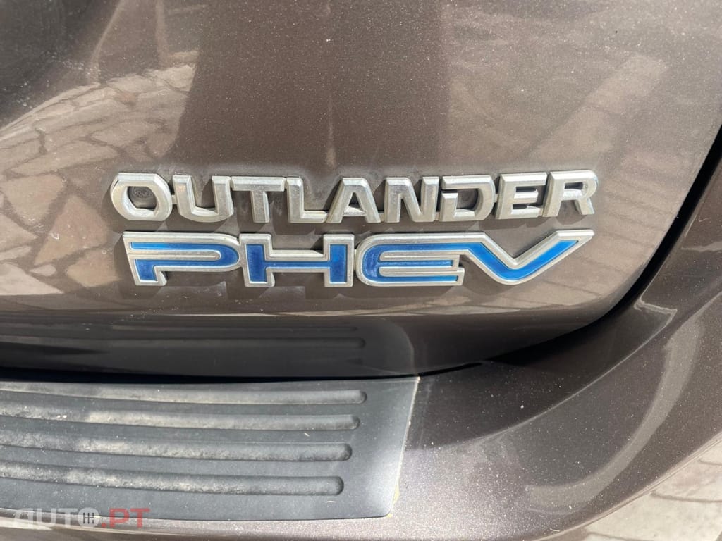 Mitsubishi Outlander 2.0 Intense