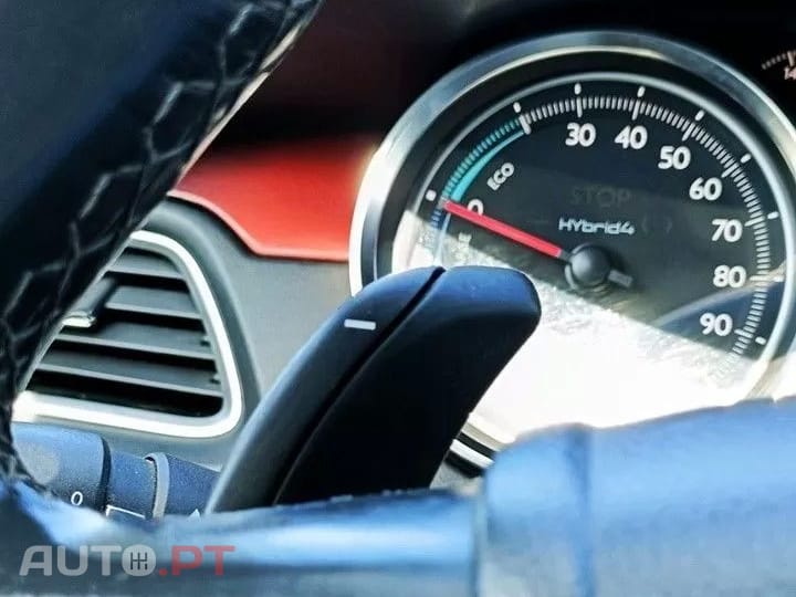 Peugeot 508 RXH 2.0 HDi Hybrid4 2-Tronic 104g