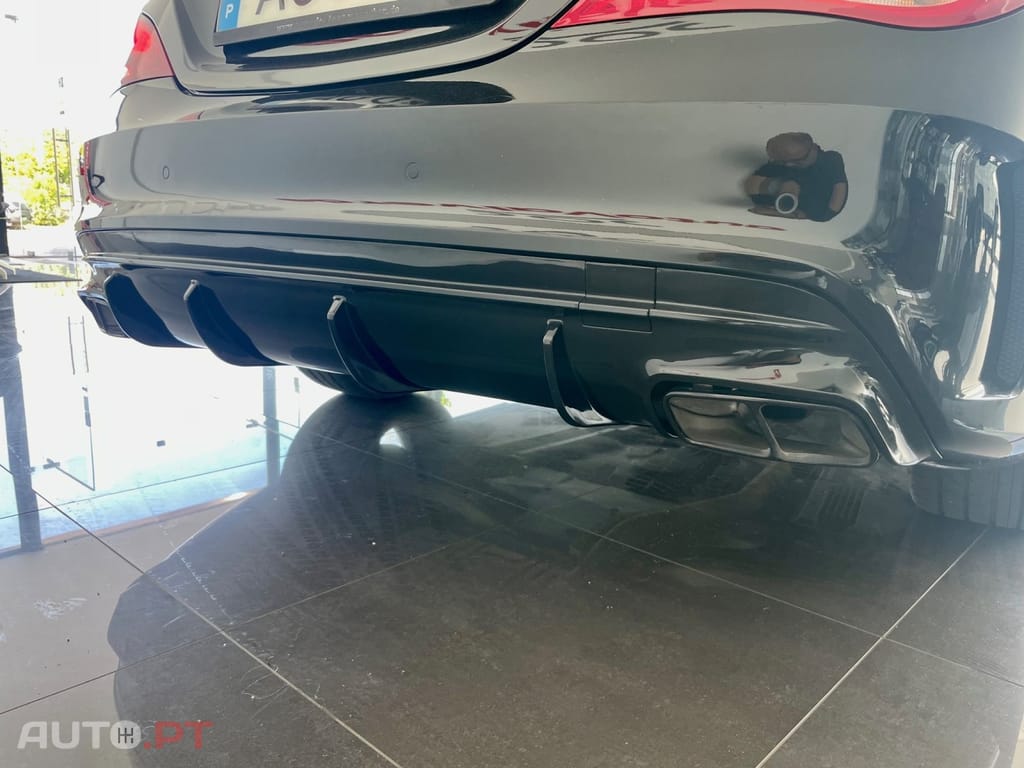 Mercedes-Benz CLA 220 Shooting Brake d 4Matic 7G-DCT AMG Line