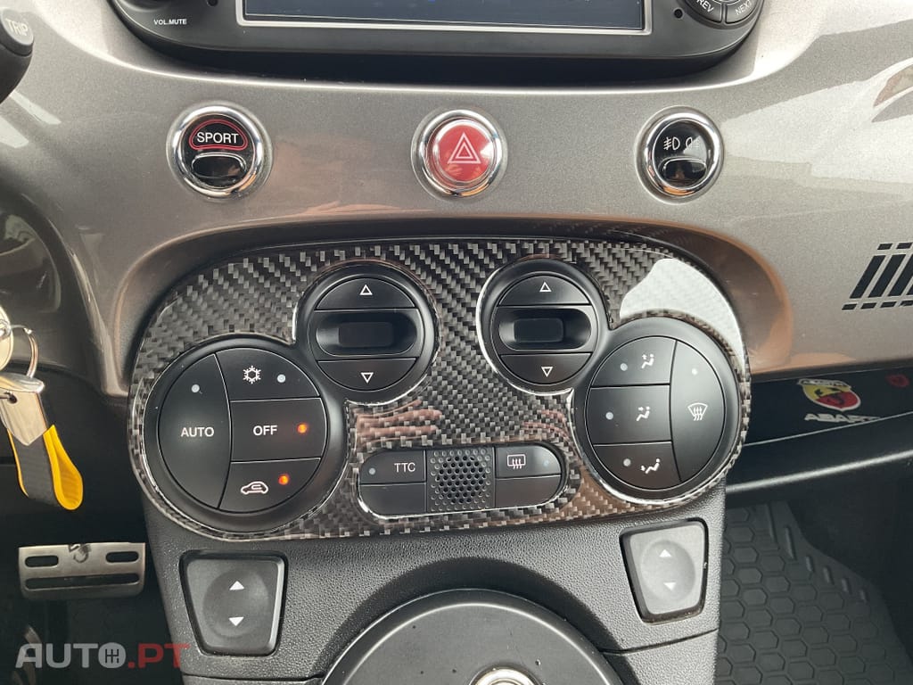 Abarth 500C 1.4 T-Jet Competizione MTA