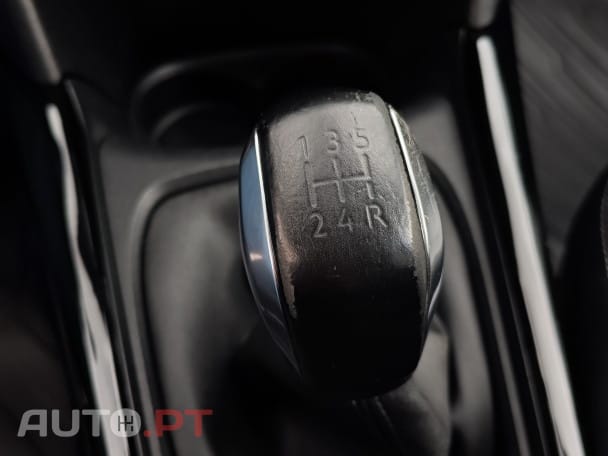 Peugeot 2008 1.2 e-THP Allure