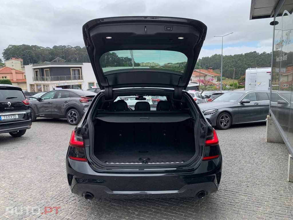 BMW 320 d Touring Pack M Auto