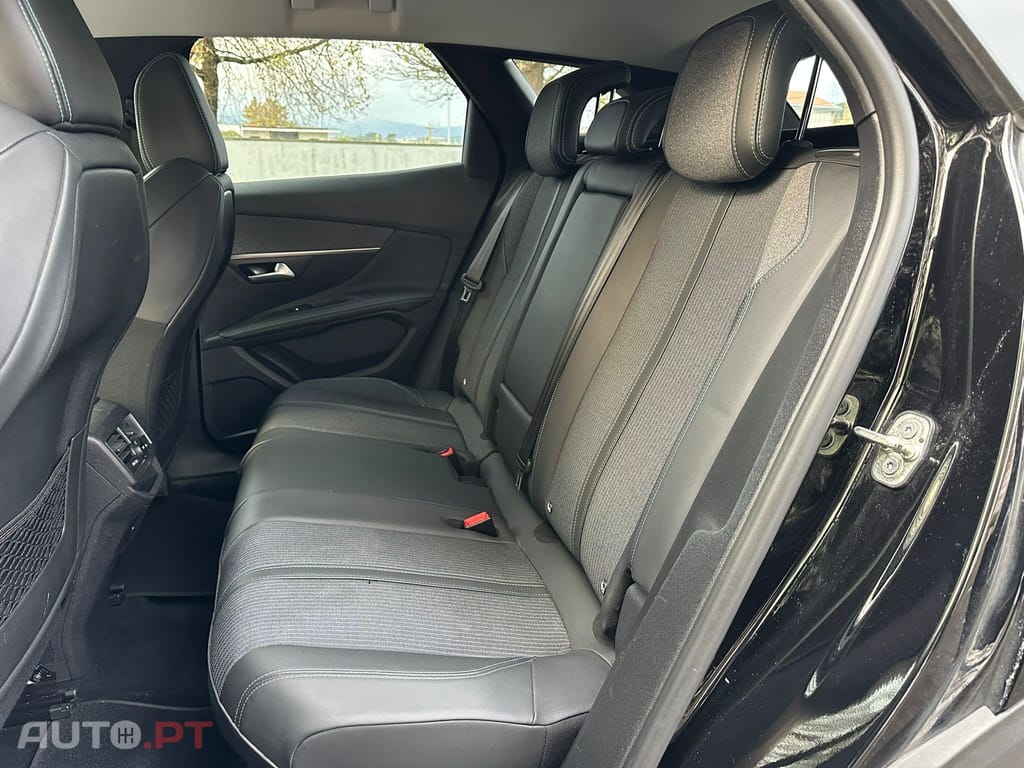 Peugeot 3008 1.5 BlueHDi Allure Pack EAT8