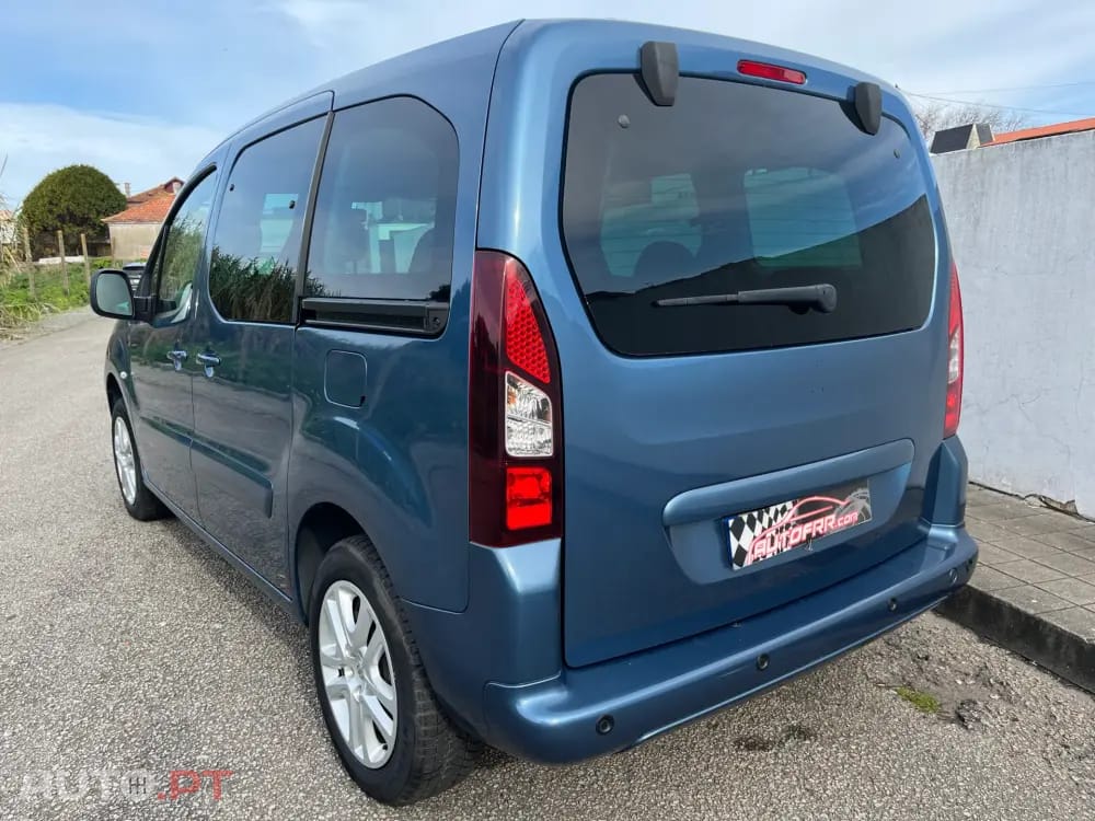Peugeot E-Partner 50 kWh Premium Standard