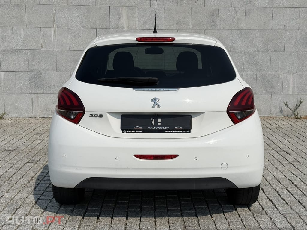 Peugeot 208 1.2 PureTech Signature