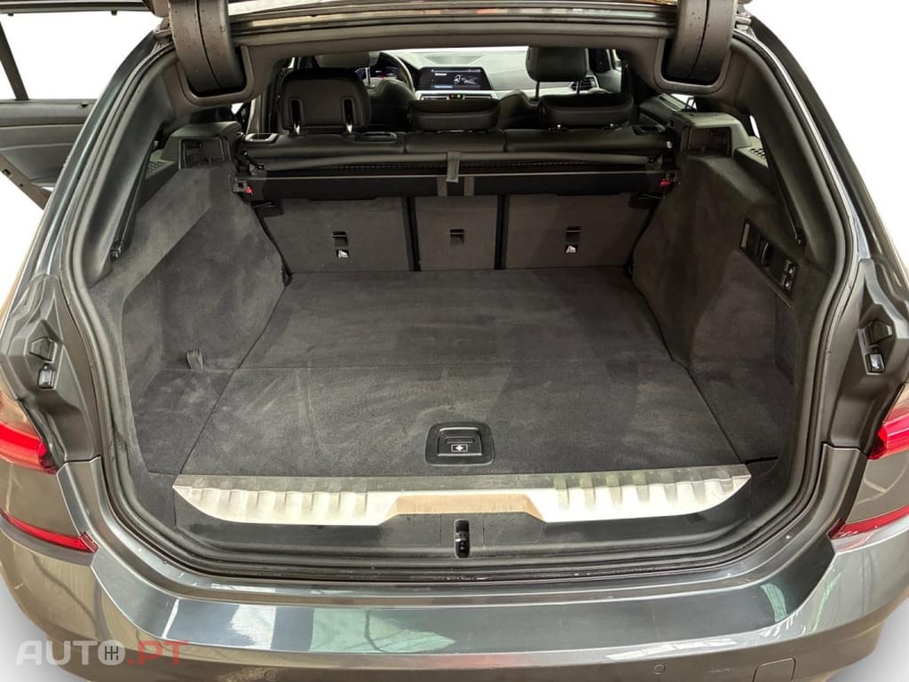 BMW 330 Touring xDrive M Sport