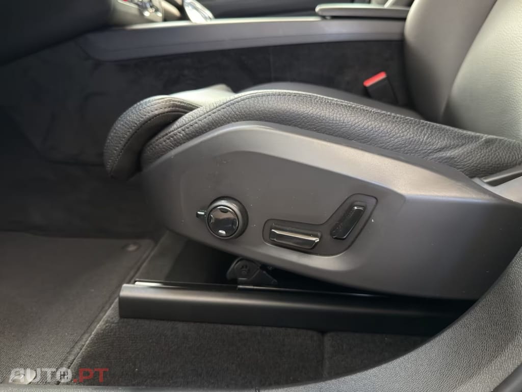 Volvo XC60 T8 Twin Engine  I.V.A DEDUTIVEL