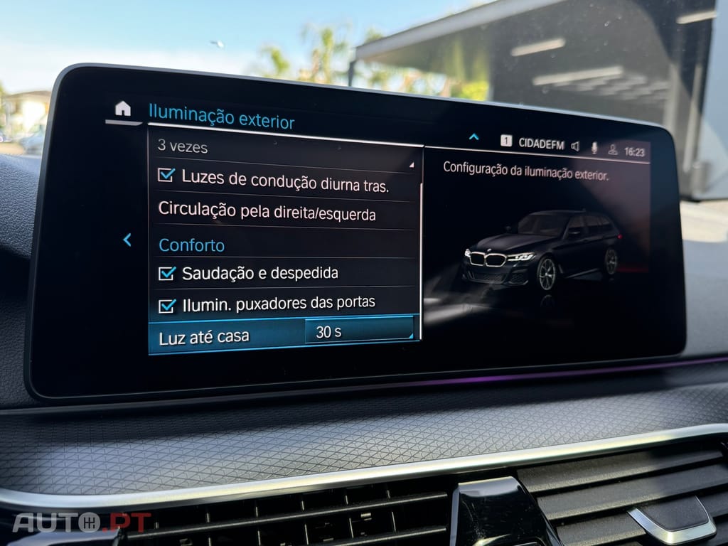 BMW 530 e Pack Desportivo M
