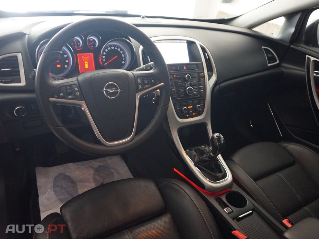 Opel Astra GTC 1.4 Turbo