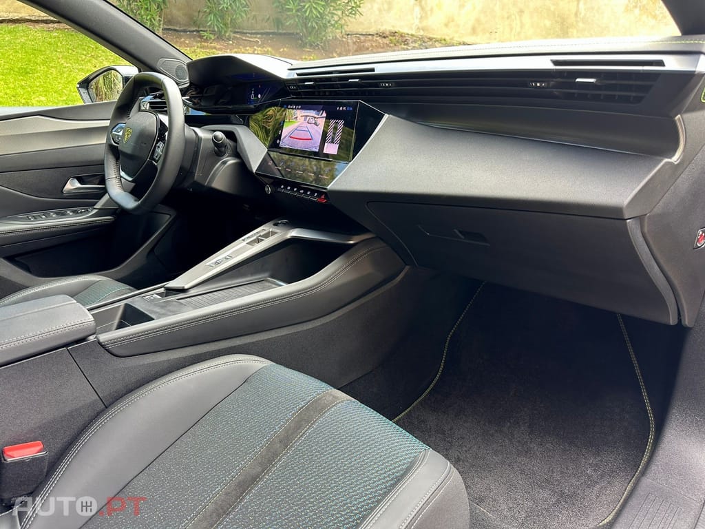 Peugeot E-308 54 kWh GT