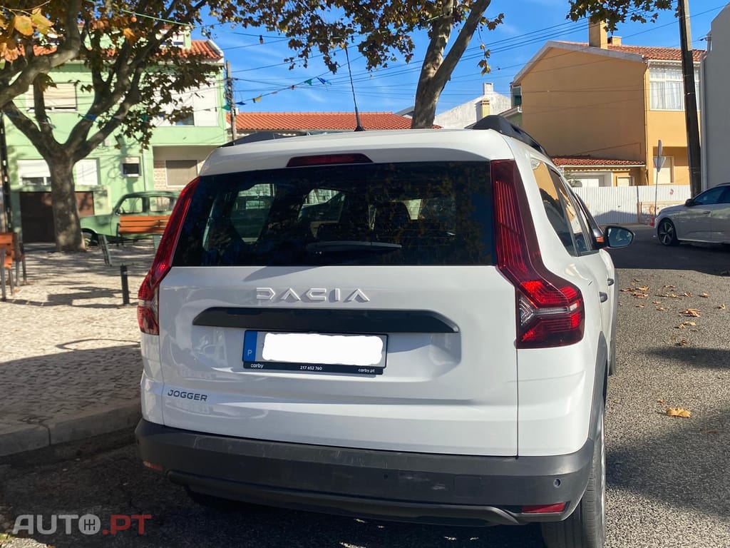 Dacia Jogger 1.0 ECO-G GPL 100 ESSENTIAL