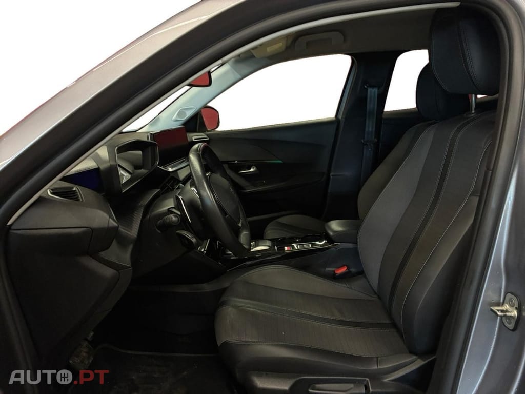 Peugeot 2008 1.5 BlueHDi Allure Pack EAT8
