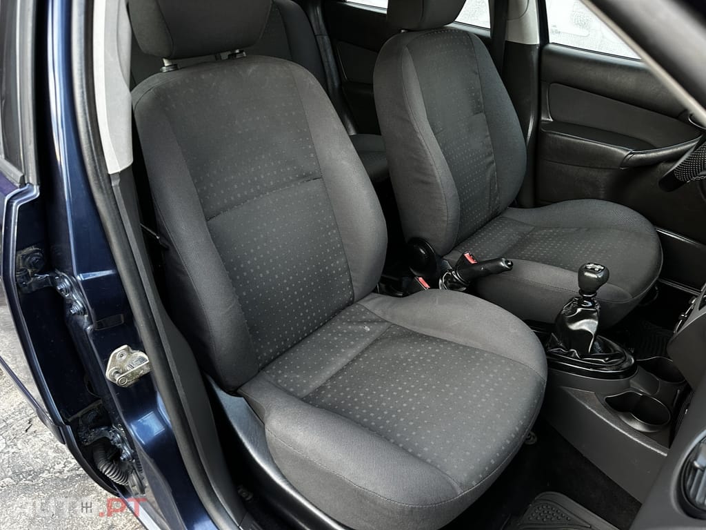 Ford Focus 1.8 TDdi Ghia