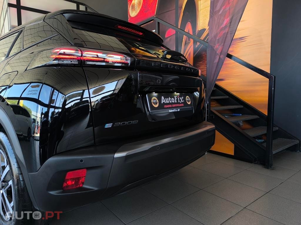 Peugeot E-2008 54 kWh Active