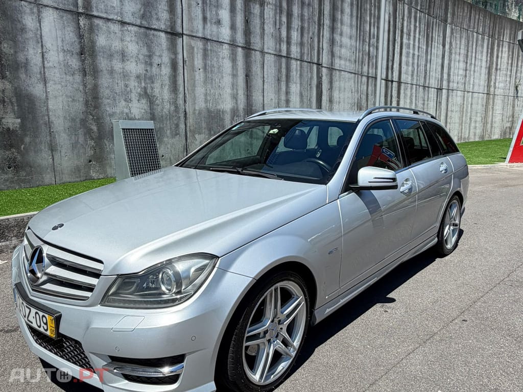 Mercedes-Benz 220 C220