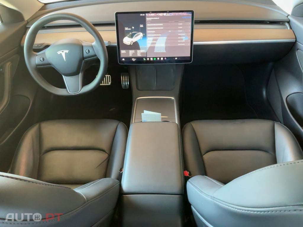 Tesla Model 3 Standard Range Plus RWD