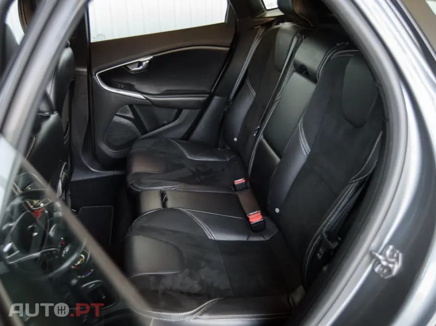 Volvo V40 1.5 T3 Sport Edition R Geartronic