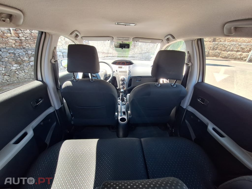 Toyota Yaris 1.0 VVT-i Sport