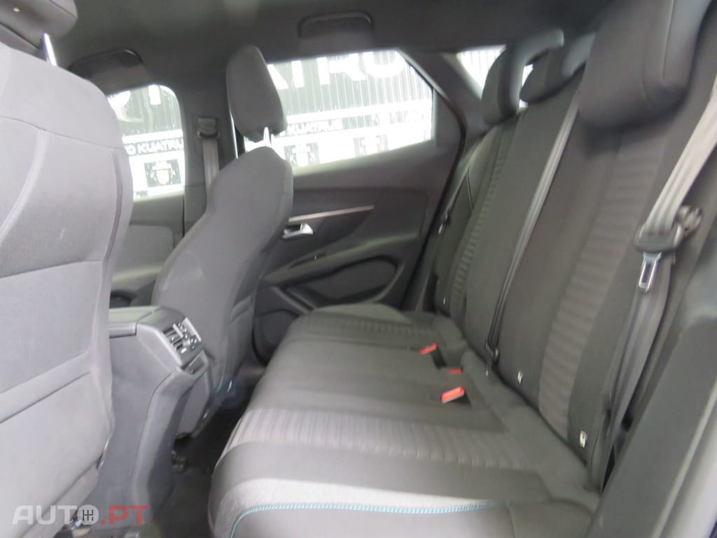 Peugeot 3008 1.5 Blue HDI Active