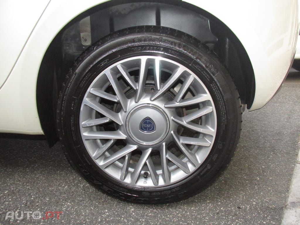Lancia Ypsilon 1.2 S&S Platinum