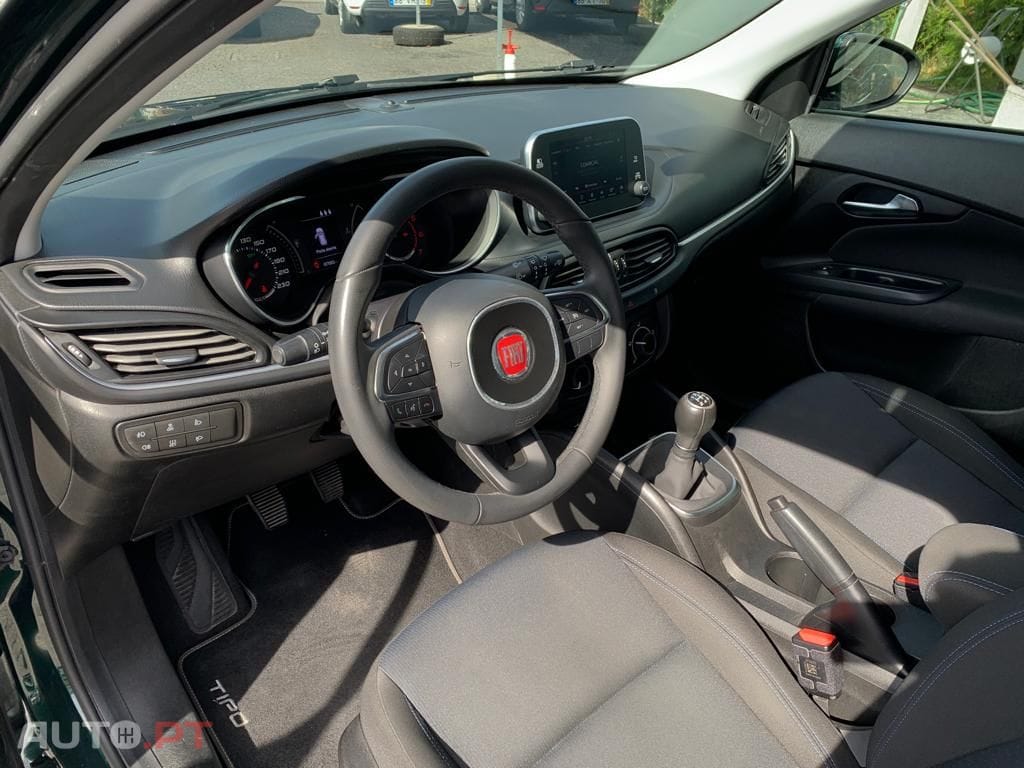 Fiat Tipo 1.3 M-Jet Easy