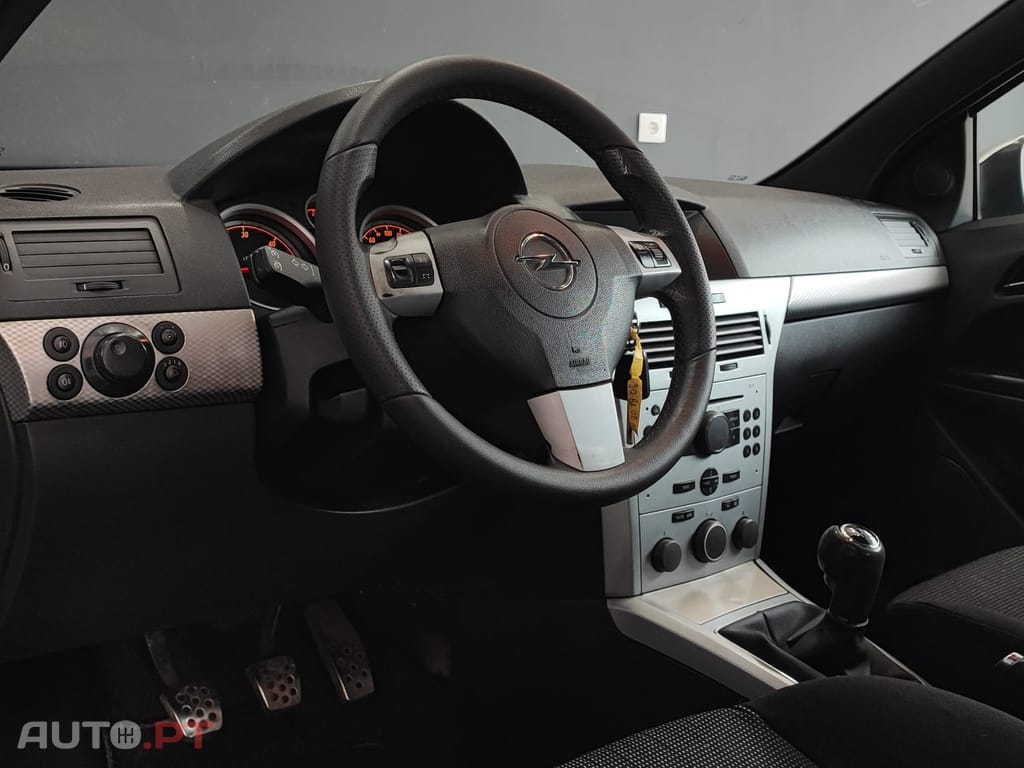Opel Astra GTC 1.7cdti