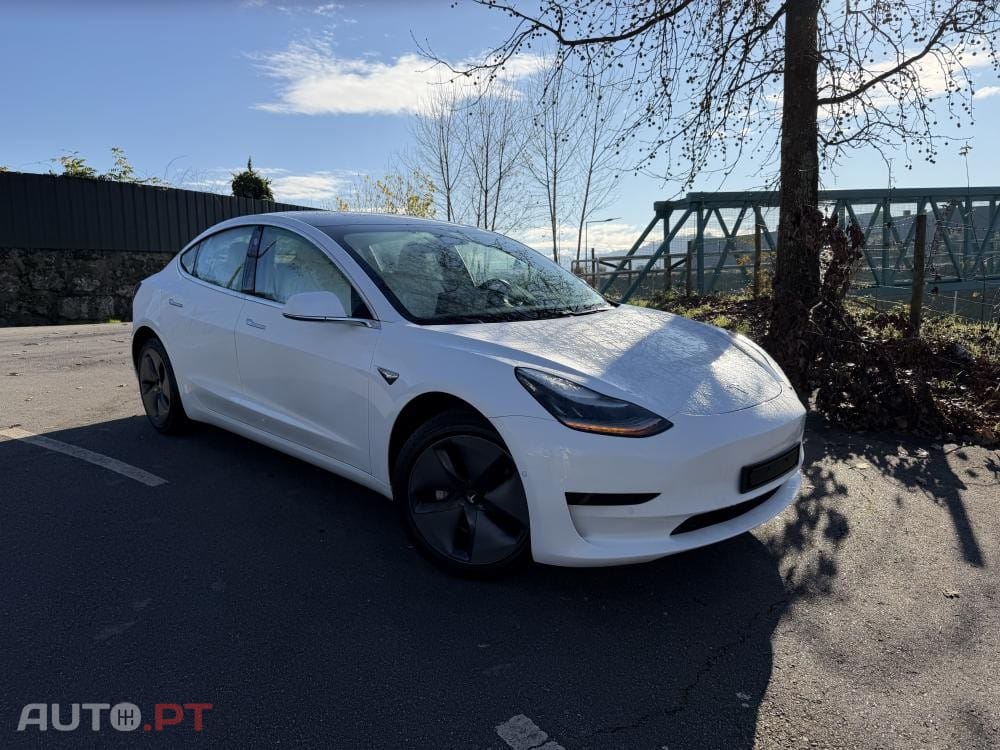 Tesla Model 3 Standard Range Plus RWD