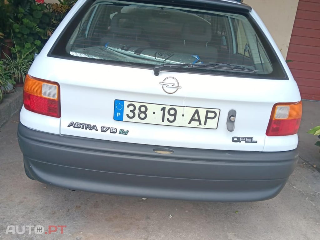 Opel Astra 1.7 D Kat