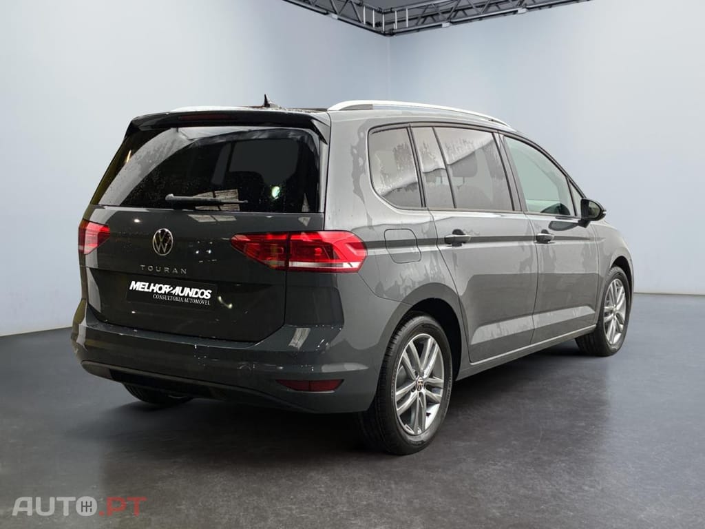 Volkswagen Touran 1.5 TSI Confortline
