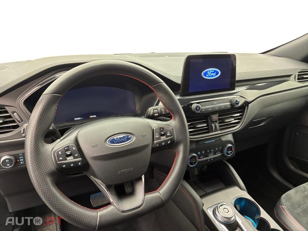 Ford Kuga 2.5 FHEV ST-Line X