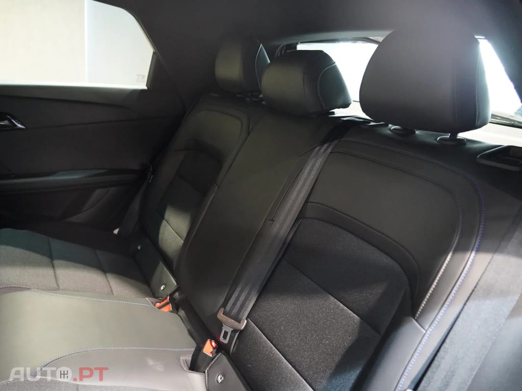 MG MG4 64 kWh Luxury