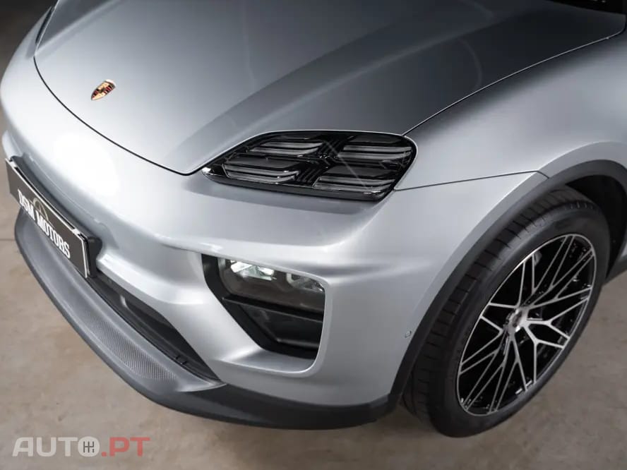 Porsche Macan Electric