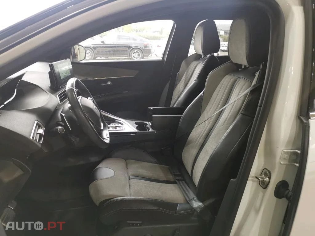 Peugeot 3008 1.6 Hybrid GT Pack e-EAT8