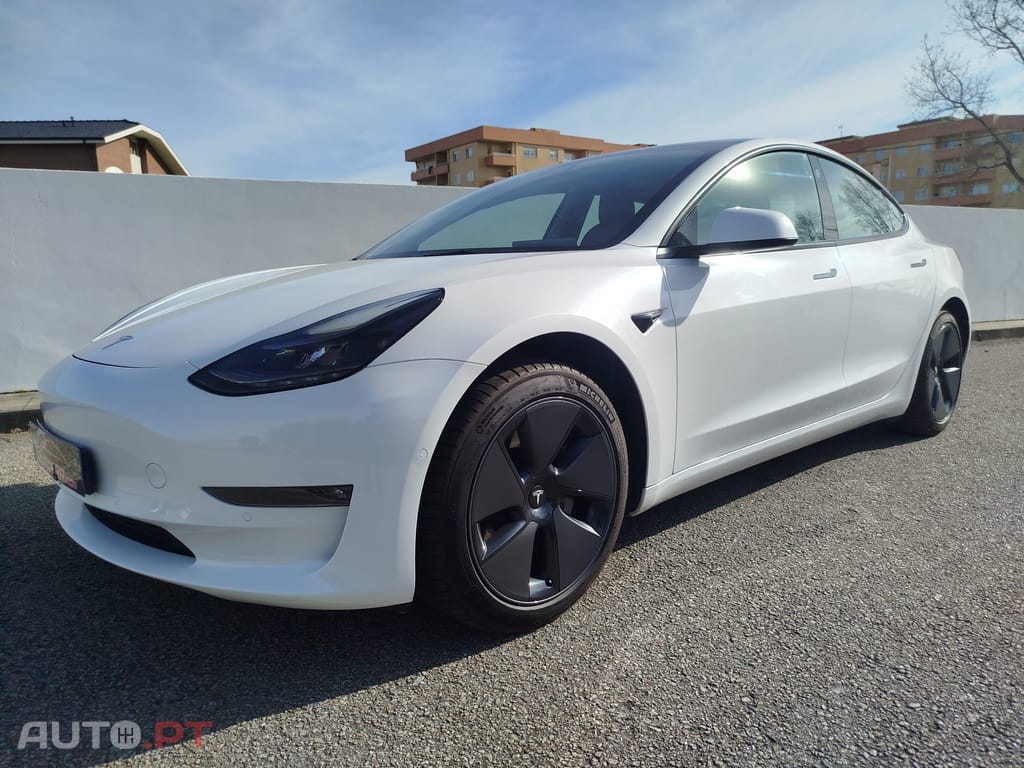 Tesla Model 3 Long Range AWD Dual Motor
