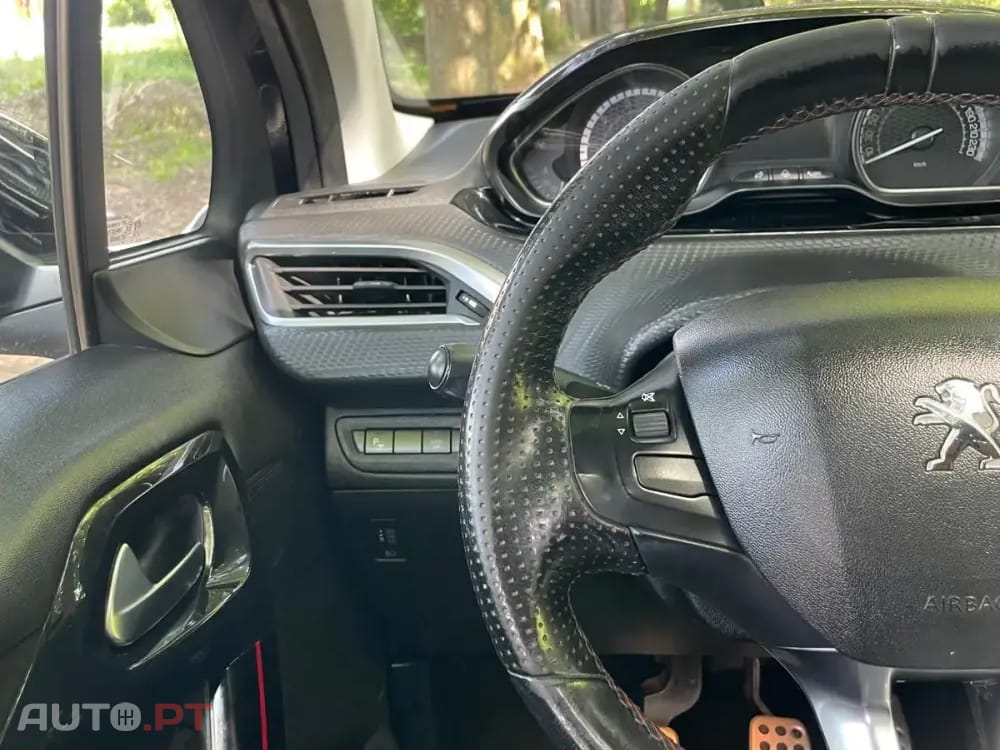 Peugeot 2008 1.2 PureTech GT Line