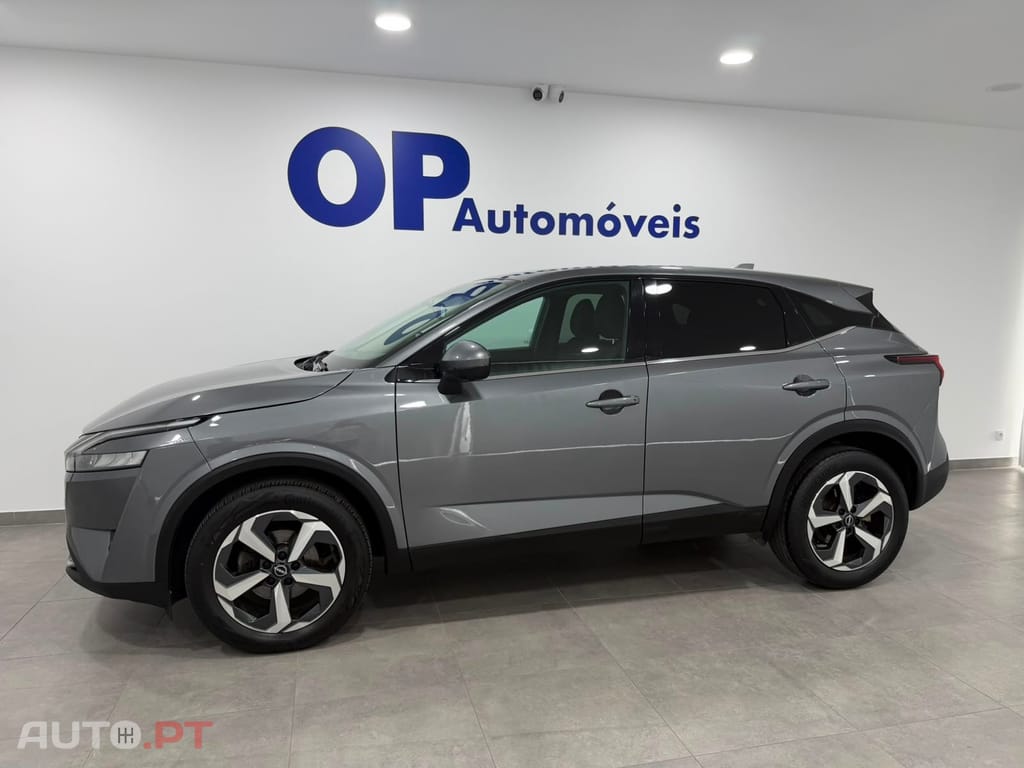 Nissan Qashqai 1.3 DIG-T N-Connecta LED Xtronic