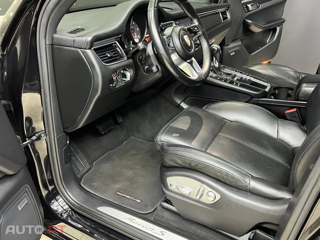 Porsche Macan S