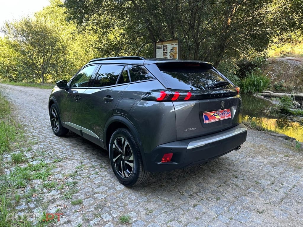 Peugeot 2008 1.5 BlueHDi Allure EAT8