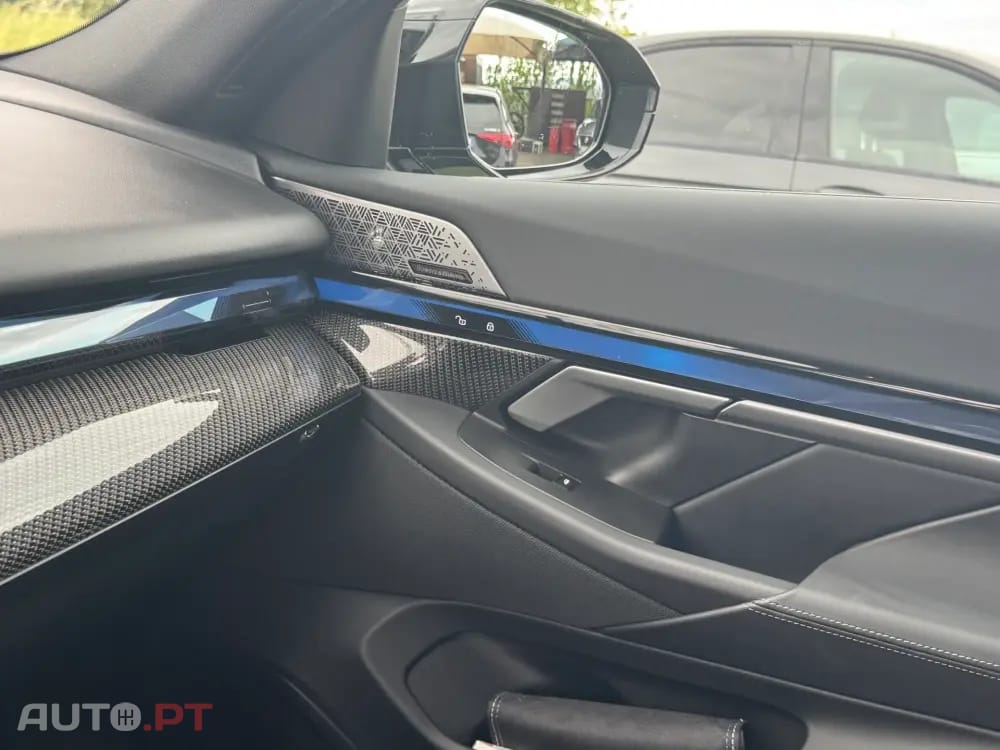 BMW i5 M60