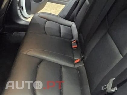 Tesla Model 3 Long Range AWD Dual Motor