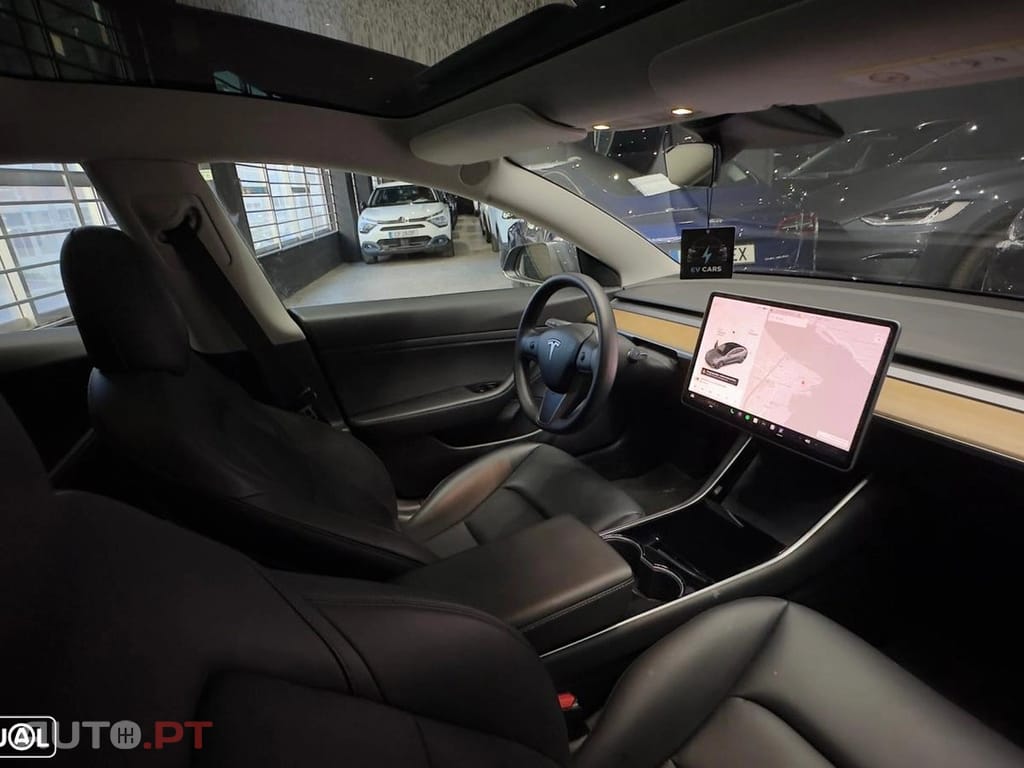 Tesla Model 3 Standard Range Plus RWD