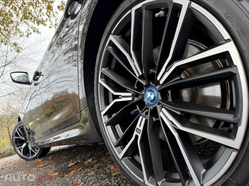 BMW 530 e Pack Desportivo M