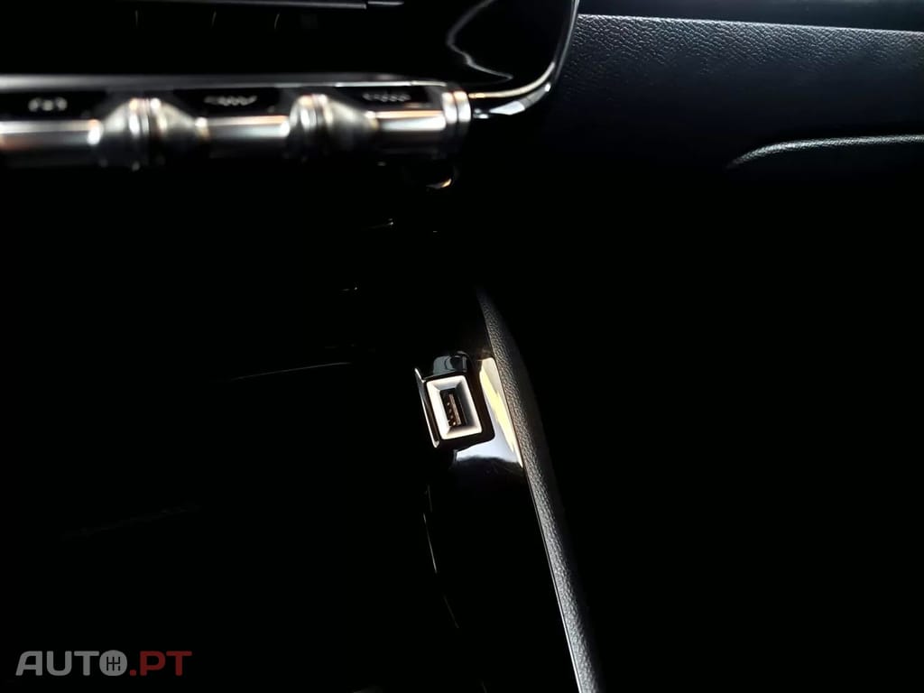 Peugeot 2008 1.2 PureTech Active Pack
