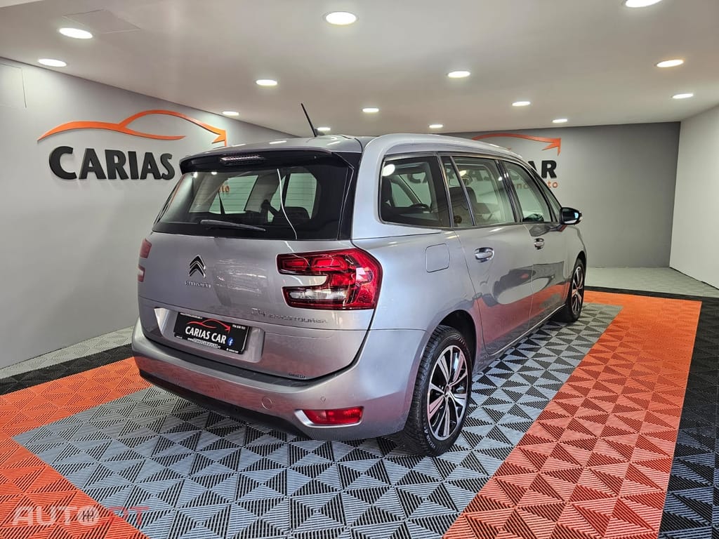 Citroen C4 SpaceTourer 1.5 BlueHDi Shine EAT8
